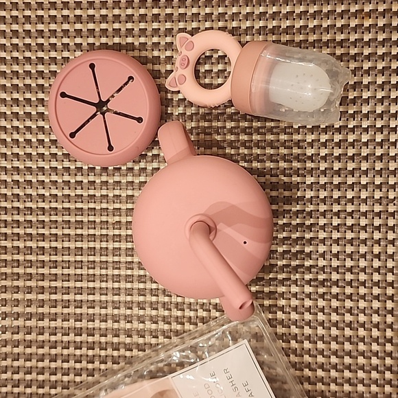 7 Pc DreamBaby Silicone BPA-Free Dinner and Food Pacifier Lot - Picture 3 of 8